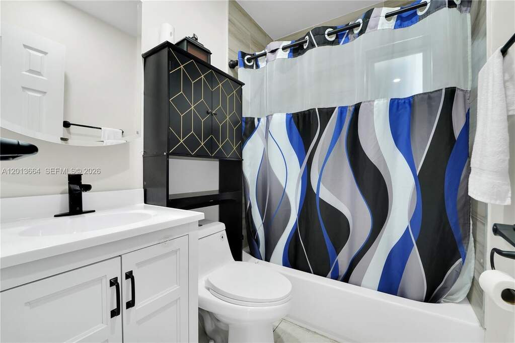 3 Bedroom Single Family Home/House's Image 5