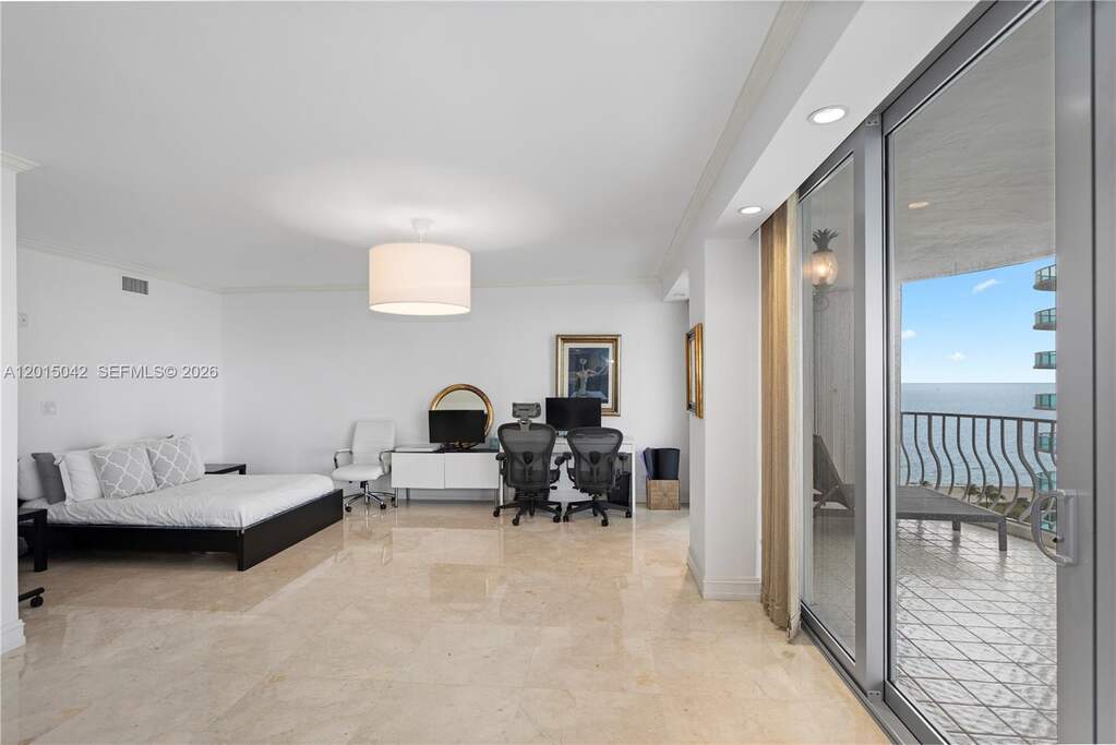 3 Bedroom Apartment/Flat's Image 11