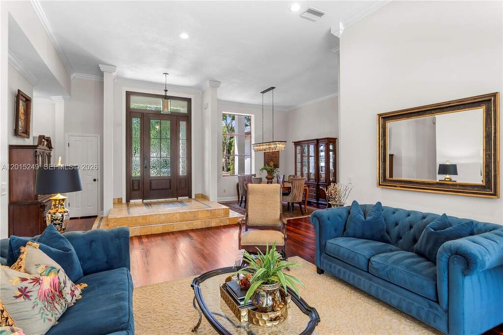 4 Bedroom Single Family Home/House's Image 4