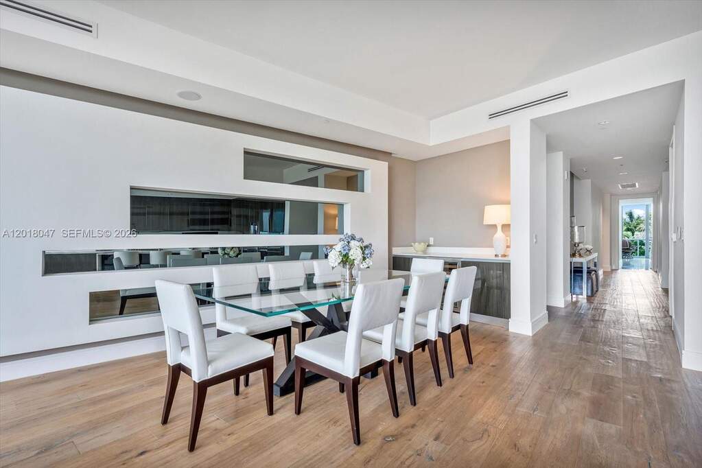 4 Bedroom Apartment/Flat's Image 6