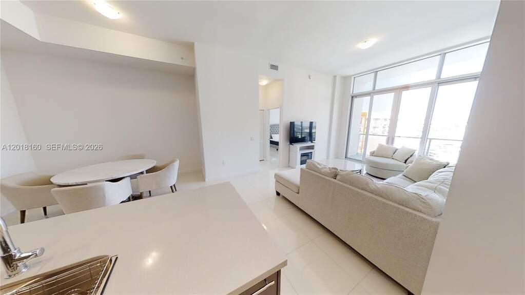 2 Bedroom Apartment/Flat's Image 14