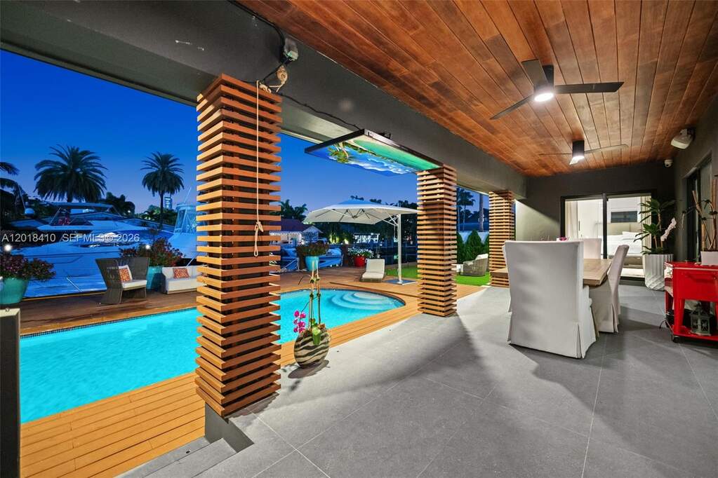 5 Bedroom Single Family Home/House's Image 40