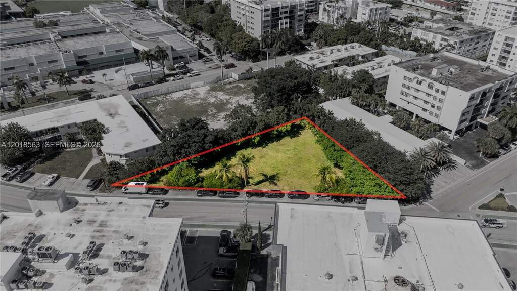Land/Vacant Land's Image 3