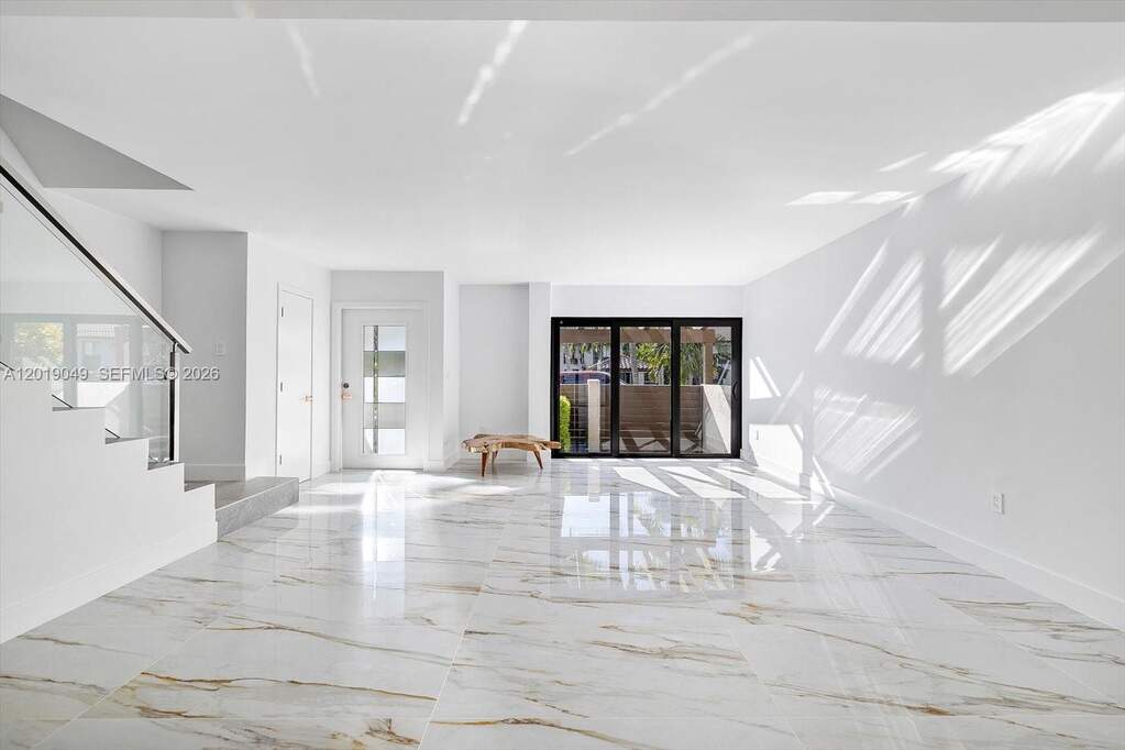 3 Bedroom Villa/Townhouse's Image 12