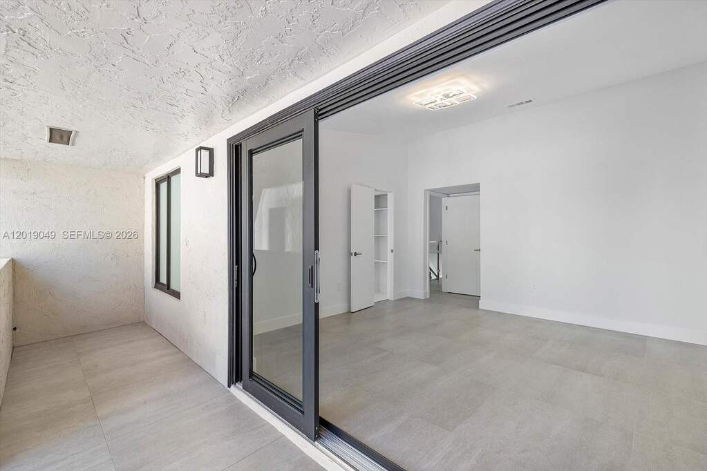 3 Bedroom Villa/Townhouse's Image 16