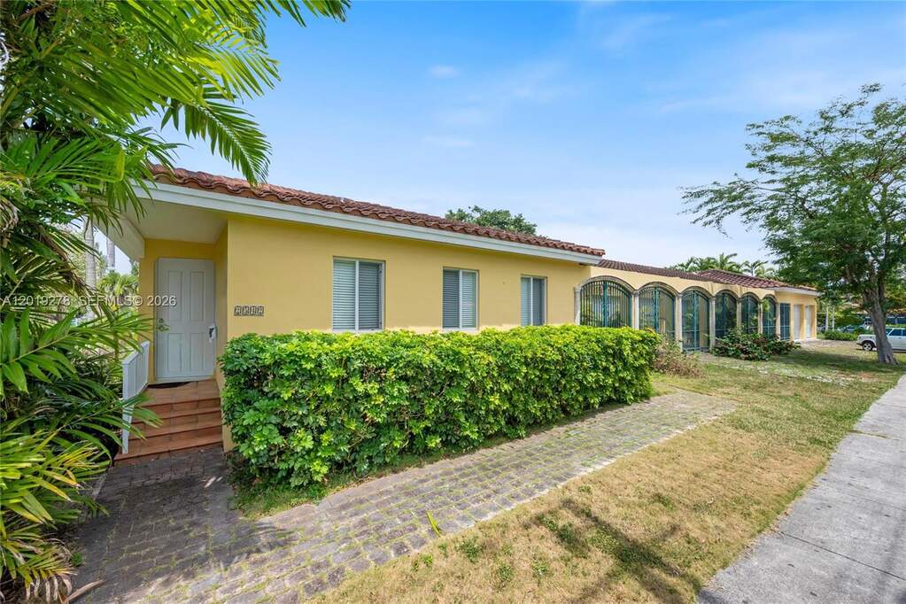 2 Bedroom Single Family Home/House's Image 4