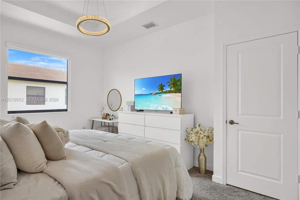 4 Bedroom Villa/Townhouse's Image 12
