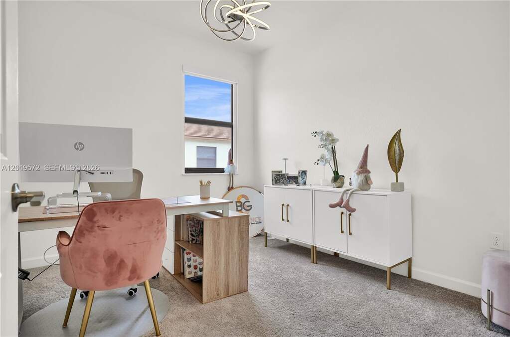 4 Bedroom Villa/Townhouse's Image 14