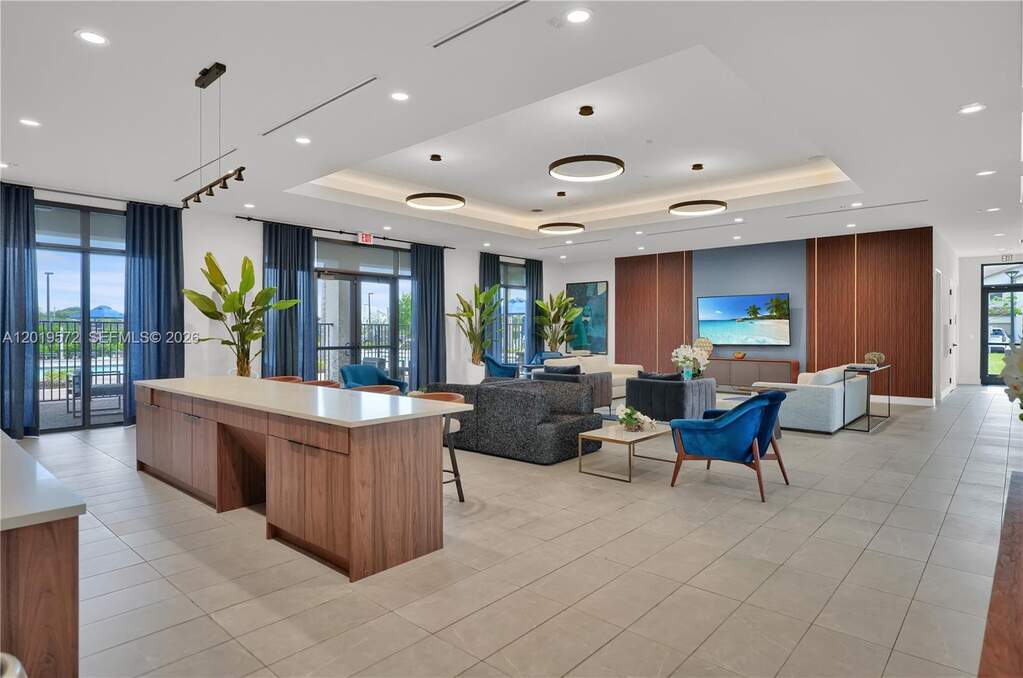 4 Bedroom Villa/Townhouse's Image 28