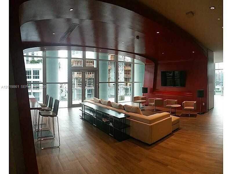 1 Bedroom Apartment/Flat's Image 9