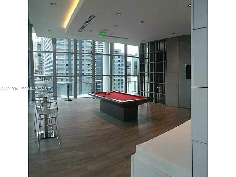1 Bedroom Apartment/Flat's Image 12