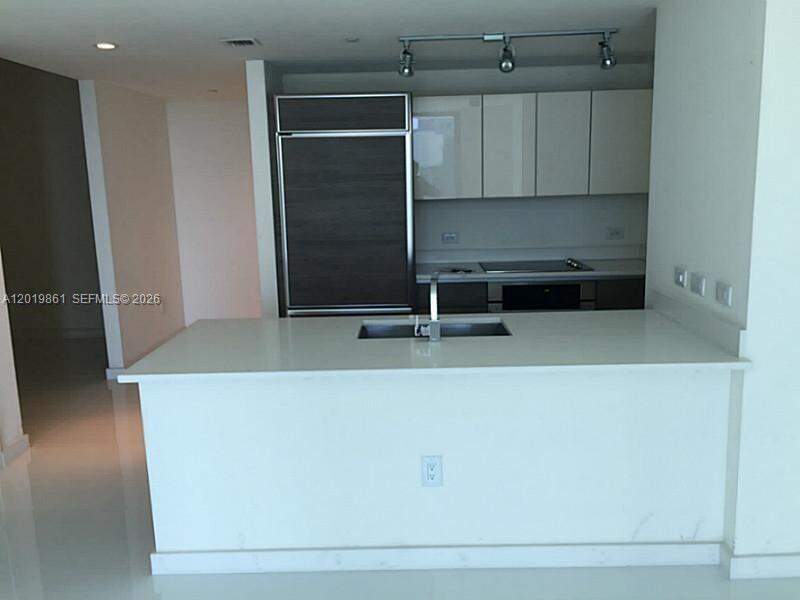 1 Bedroom Apartment/Flat's Image 6