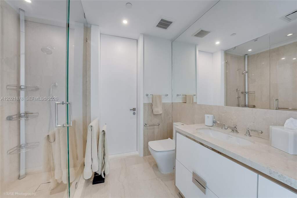 3 Bedroom Apartment/Flat's Image 7