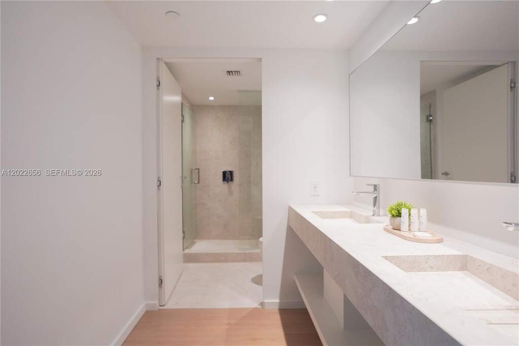 2 Bedroom Apartment/Flat's Image 10