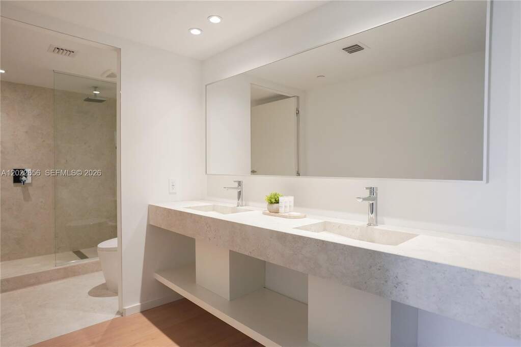 2 Bedroom Apartment/Flat's Image 13