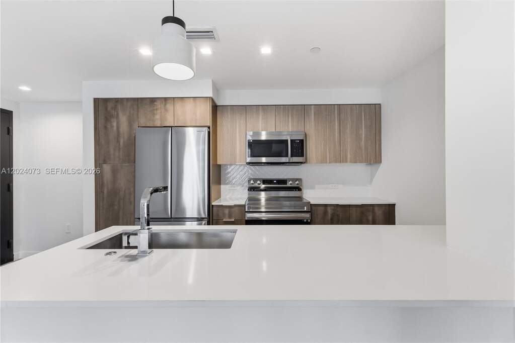 1 Bedroom Apartment/Flat's Image 5