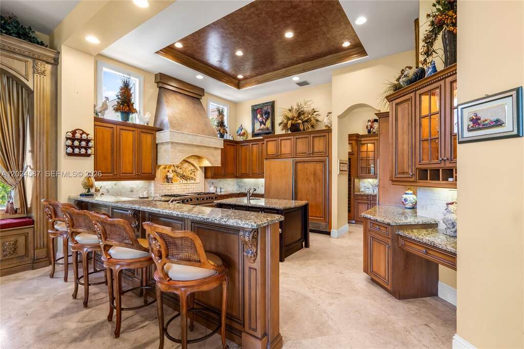 5 Bedroom Single Family Home/House's Image 42