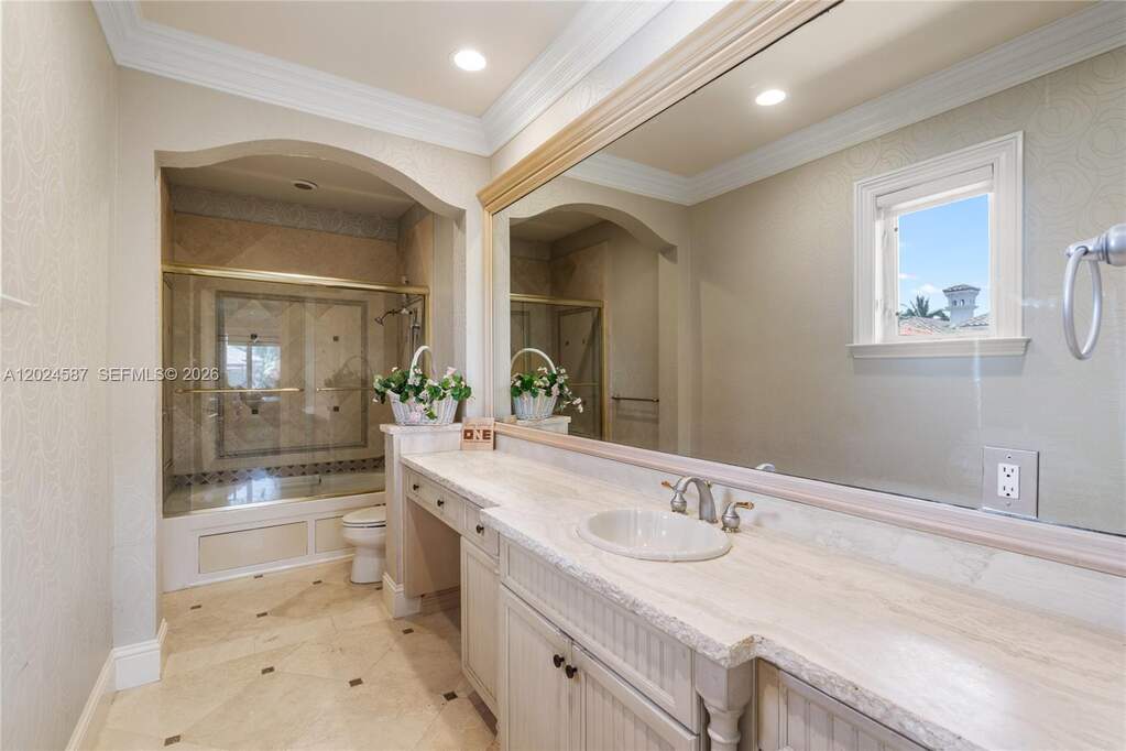 5 Bedroom Single Family Home/House's Image 83