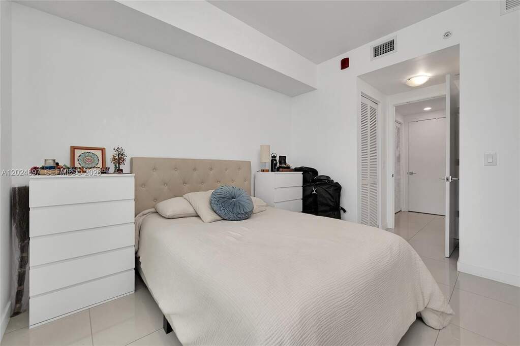 2 Bedroom Apartment/Flat's Image 6