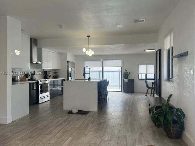 3 Bedroom Single Family Home/House's Image 3