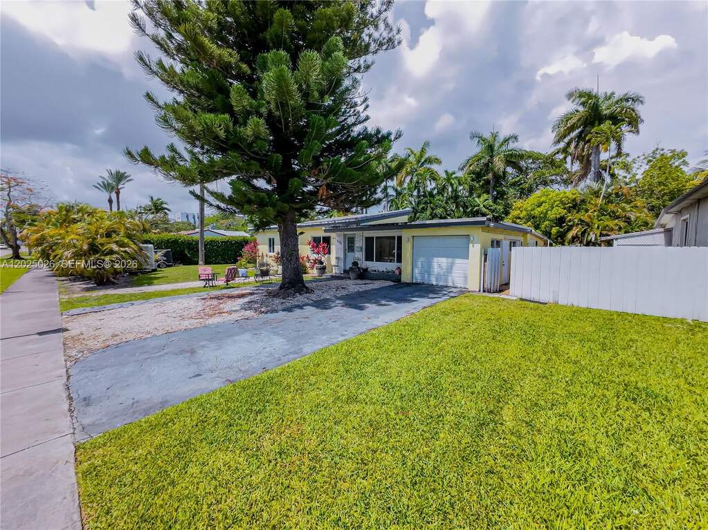 2 Bedroom Single Family Home/House's Image 8