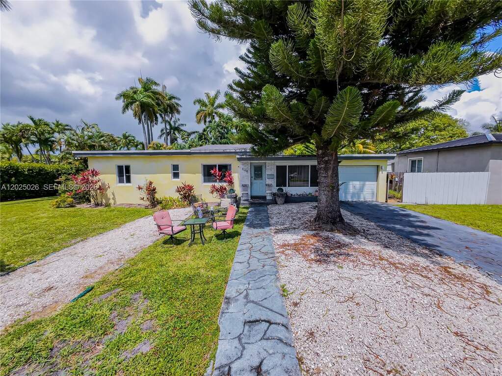 2 Bedroom Single Family Home/House's Image 9