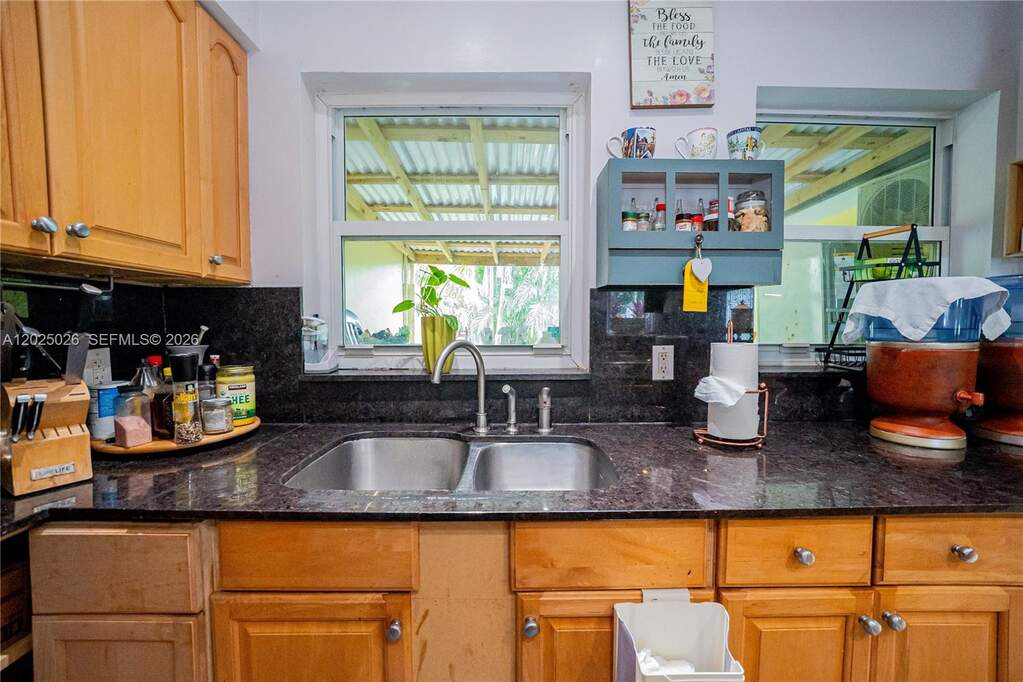 2 Bedroom Single Family Home/House's Image 28