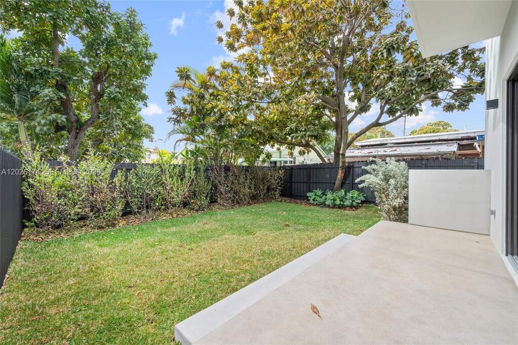 3 Bedroom Villa/Townhouse's Image 22