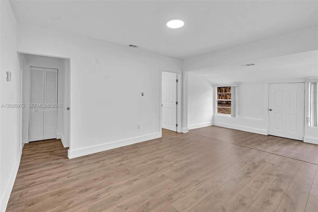 3 Bedroom Single Family Home/House's Image 7