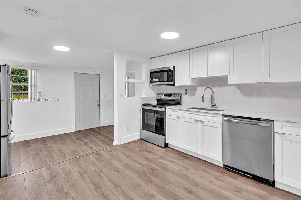 3 Bedroom Single Family Home/House's Image 11