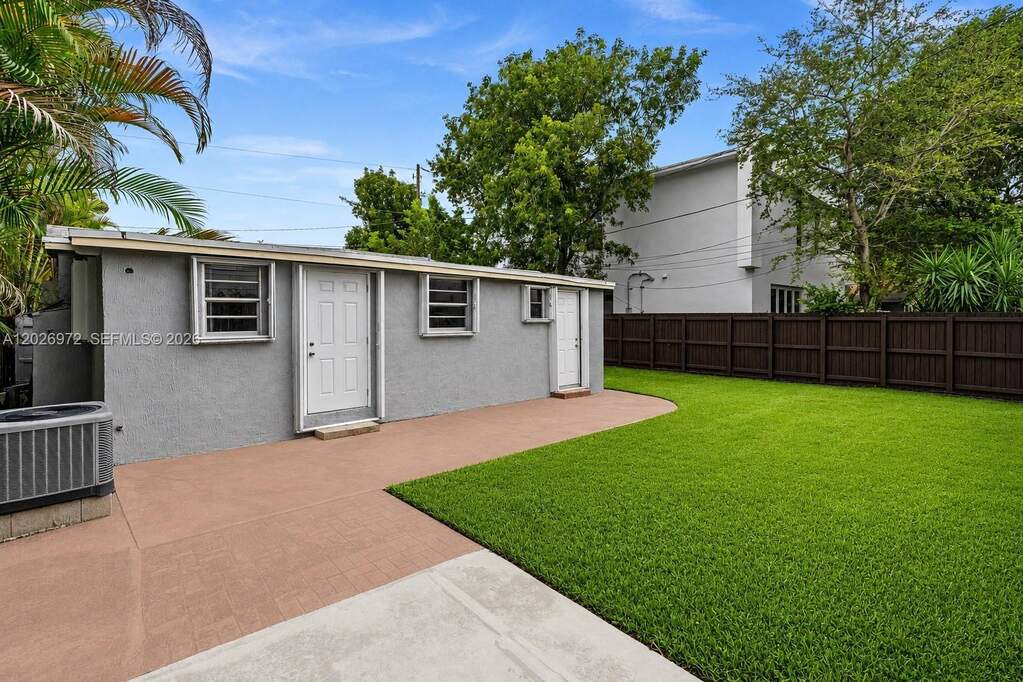 3 Bedroom Single Family Home/House's Image 29