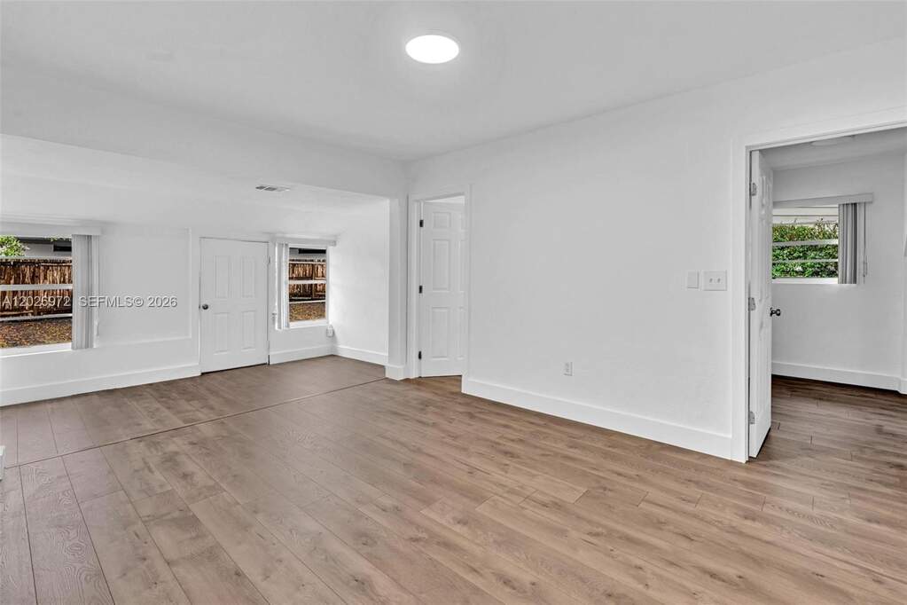 3 Bedroom Single Family Home/House's Image 6