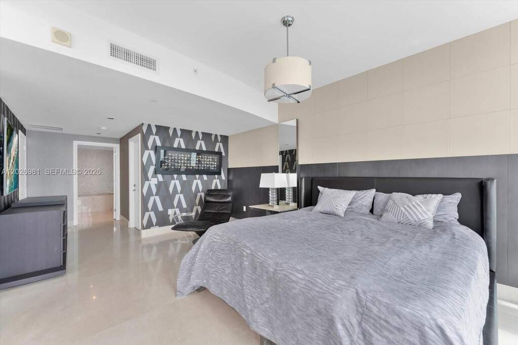 3 Bedroom Apartment/Flat's Image 14