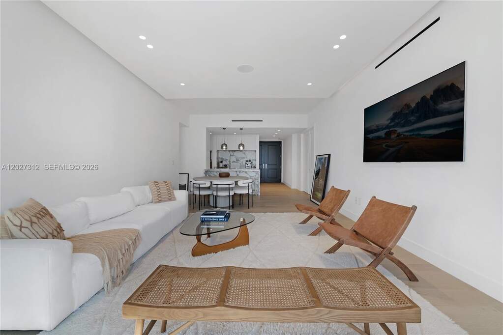 2 Bedroom Apartment/Flat's Image 8
