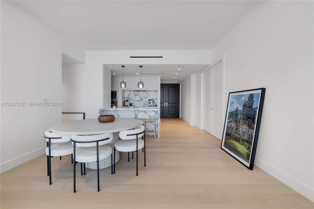2 Bedroom Apartment/Flat's Image 9
