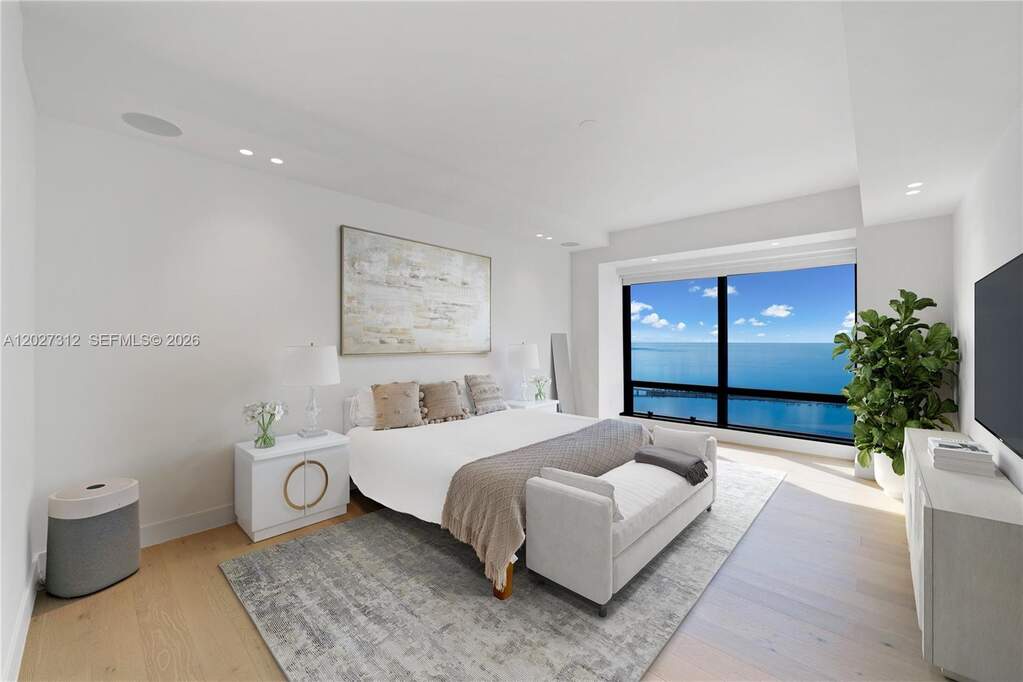 2 Bedroom Apartment/Flat's Image 11