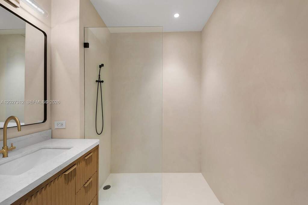 2 Bedroom Apartment/Flat's Image 22