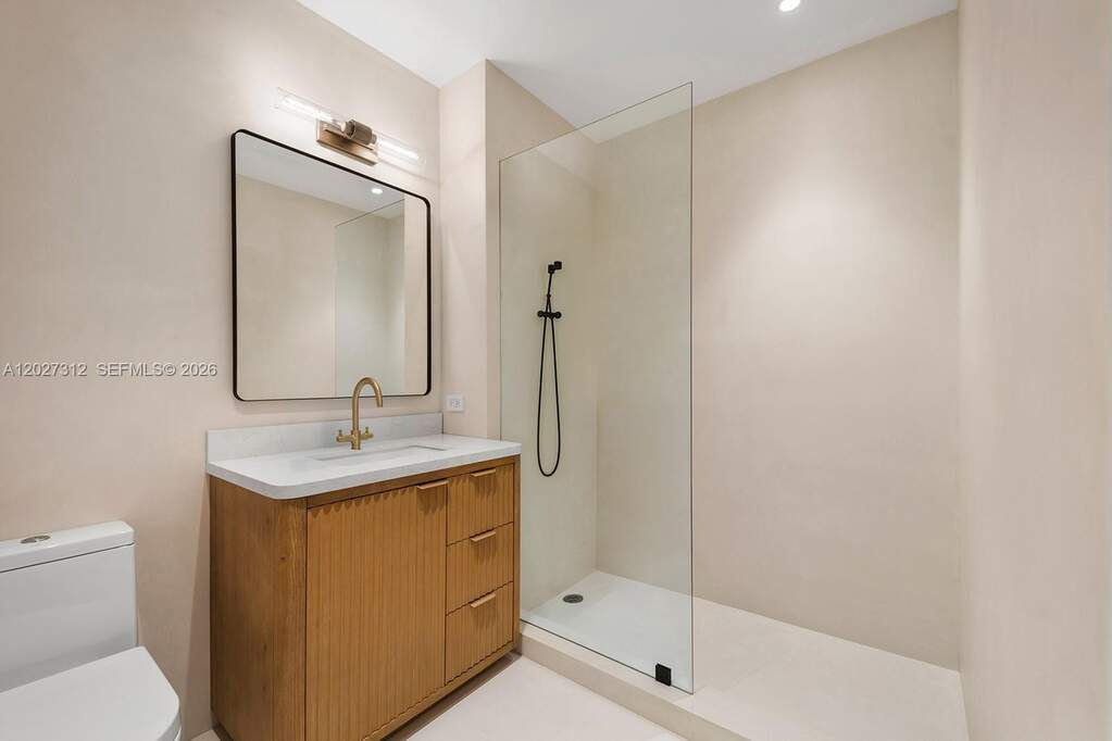 2 Bedroom Apartment/Flat's Image 23