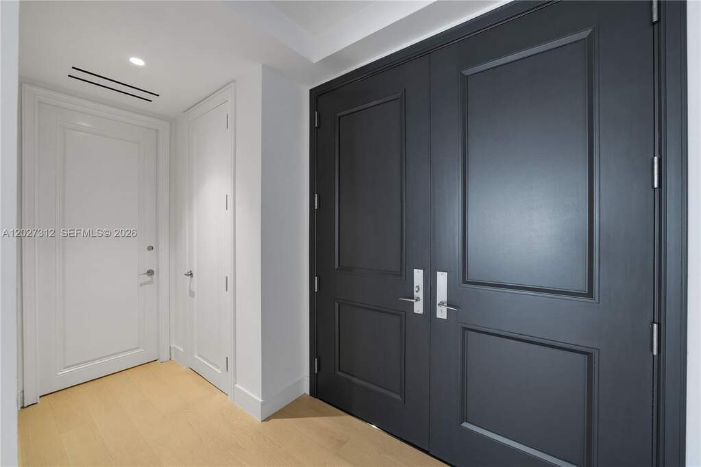 2 Bedroom Apartment/Flat's Image 27