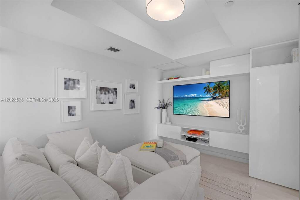 2 Bedroom Apartment/Flat's Image 7
