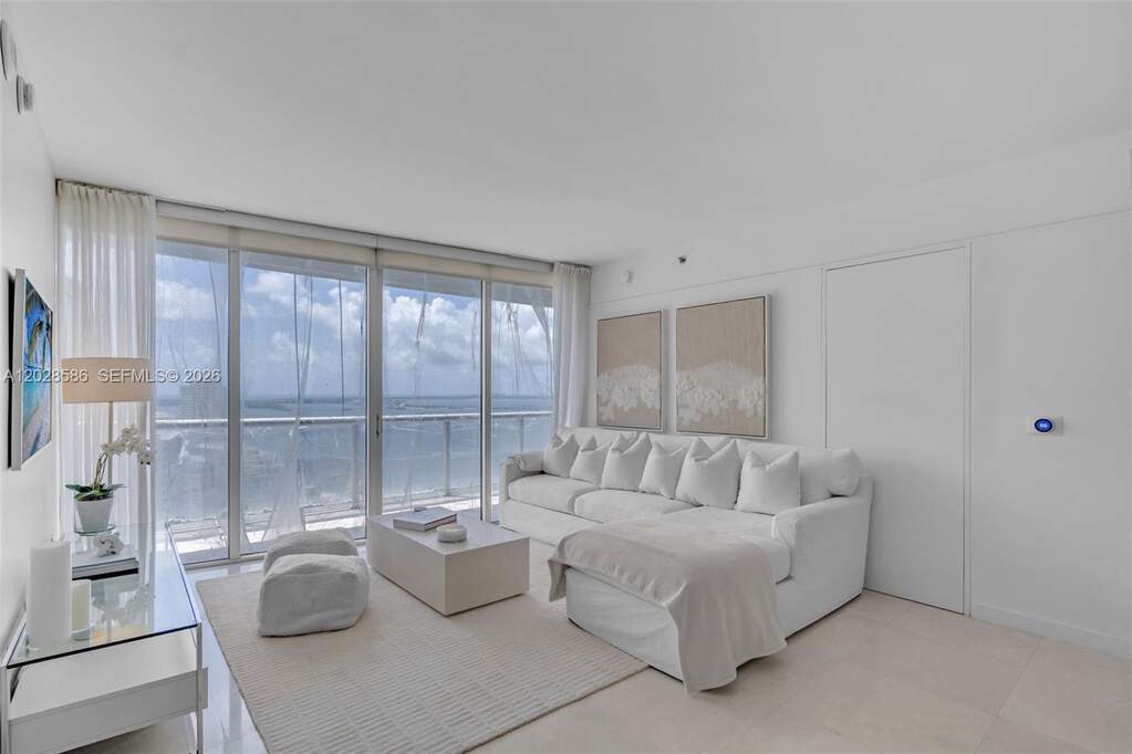 2 Bedroom Apartment/Flat's Image 10