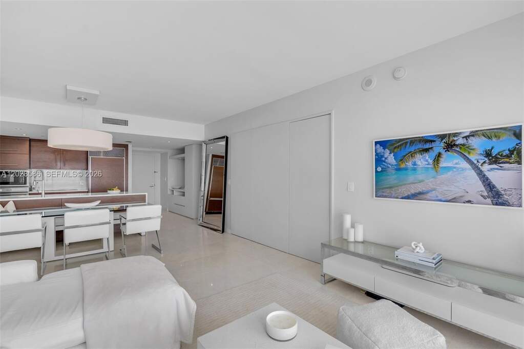 2 Bedroom Apartment/Flat's Image 11