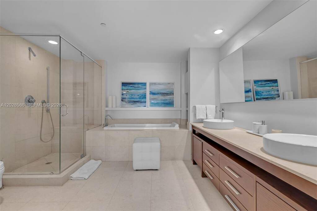 2 Bedroom Apartment/Flat's Image 18