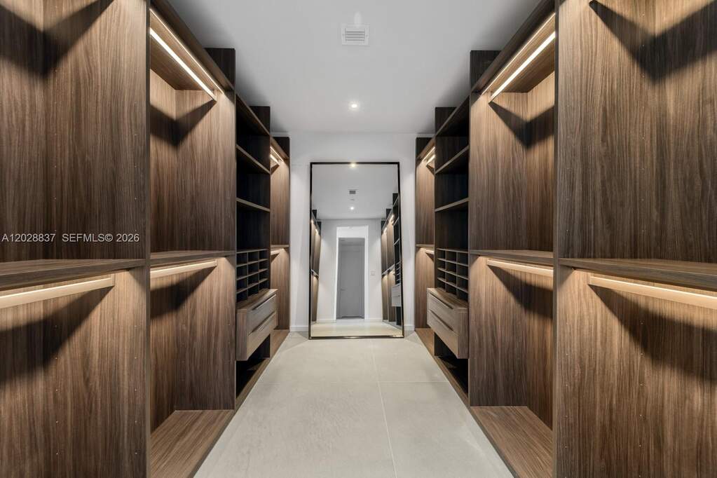 3 Bedroom Apartment/Flat's Image 41