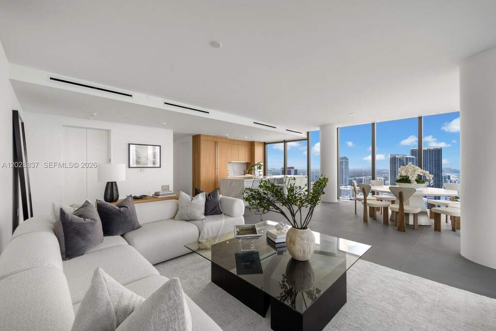 3 Bedroom Apartment/Flat's Image 4