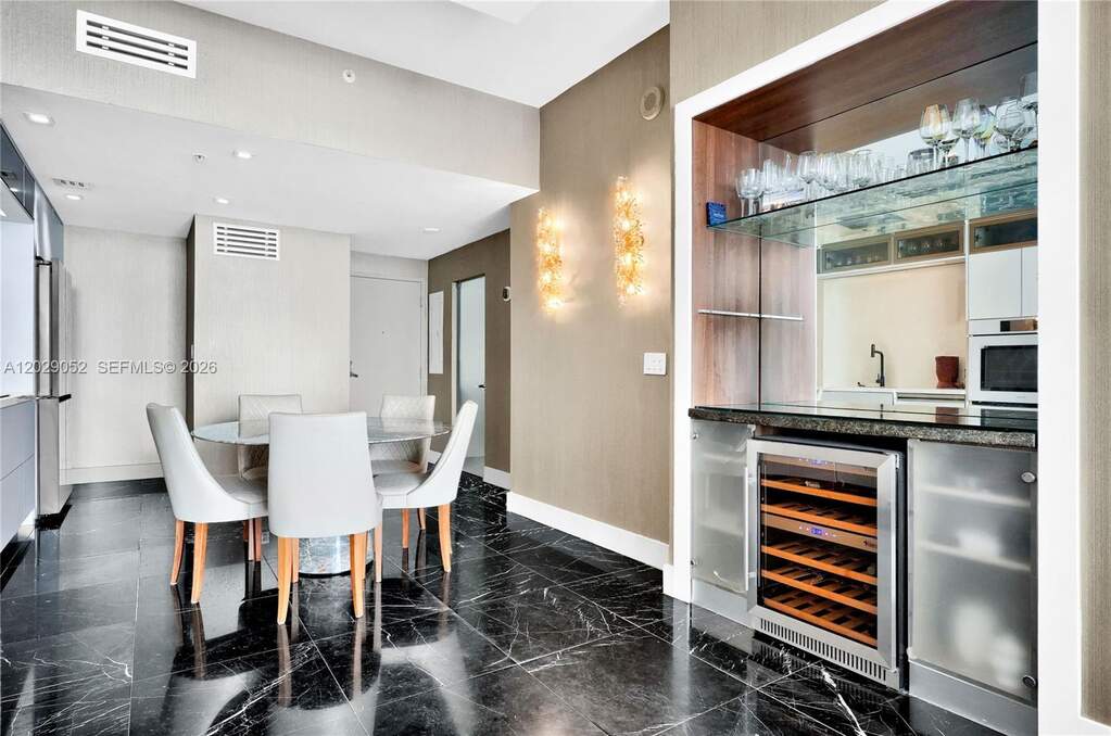 1 Bedroom Apartment/Flat's Image 5