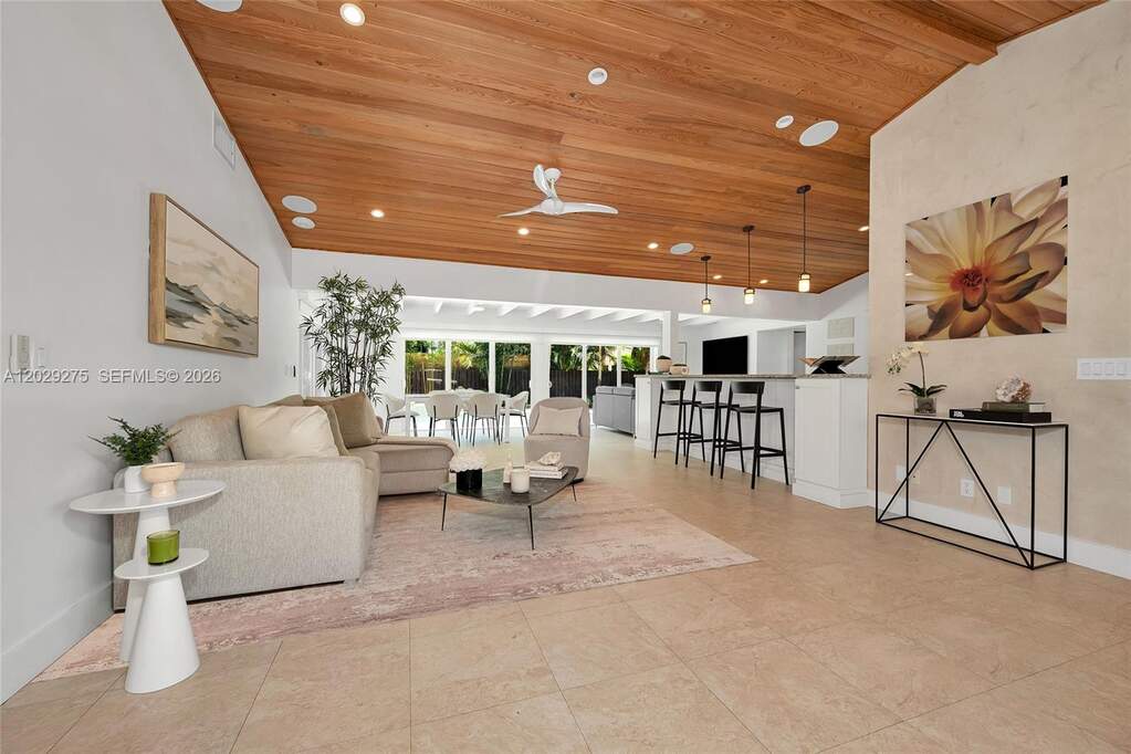 3 Bedroom Single Family Home/House's Image 9