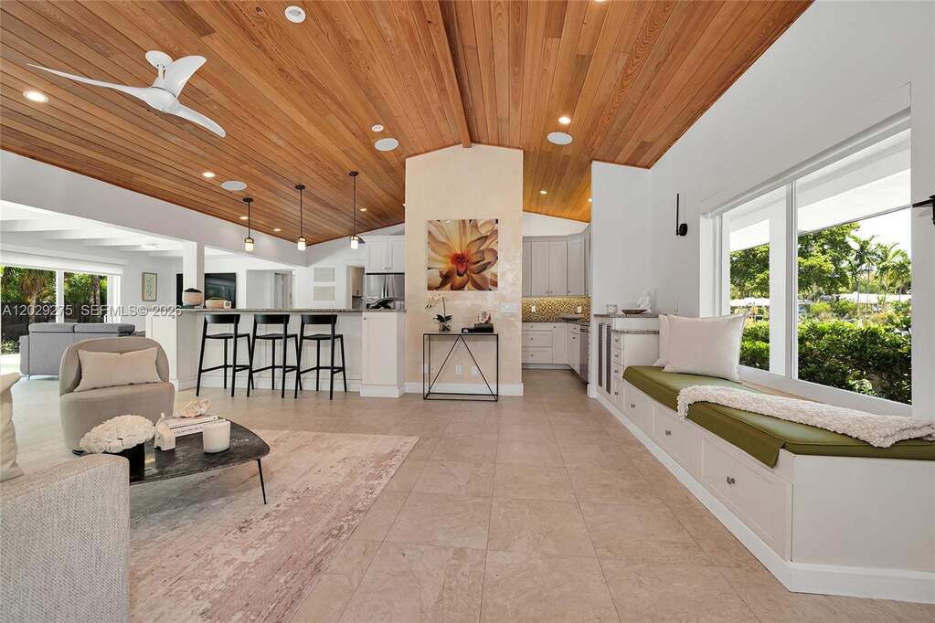 3 Bedroom Single Family Home/House's Image 10