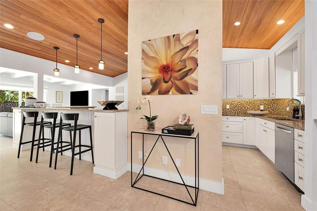 3 Bedroom Single Family Home/House's Image 17