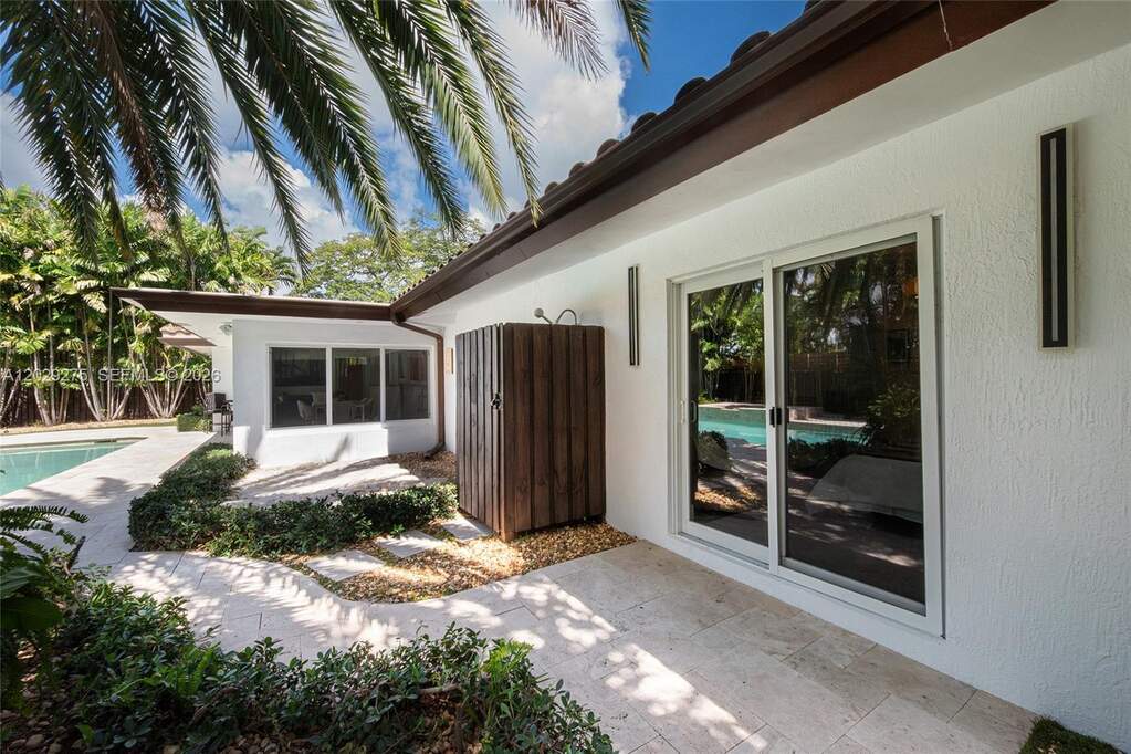 3 Bedroom Single Family Home/House's Image 47